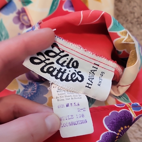 Hilo Hattie Floral Wrap Maxi Dress OS Red Hawaiian MuuMuu Sarong Vacation - Picture 8 of 12